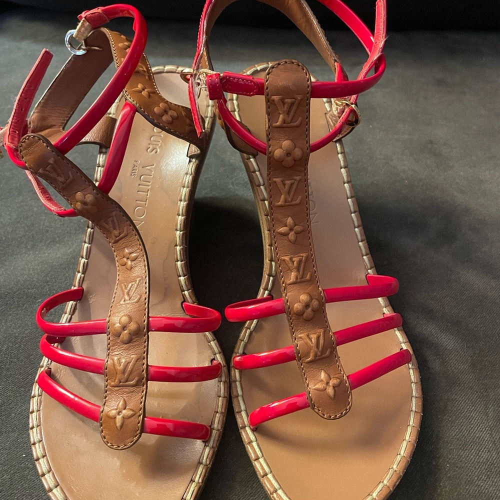 Louis Vuitton Brown Wedge Sandal with Red Straps - Picture 3 of 12